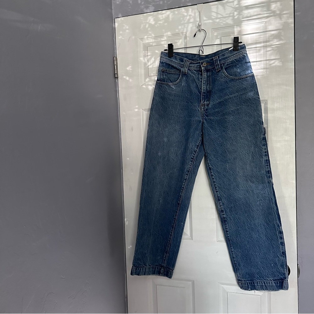 - [ ] Distressed Vintage Brandy Jeans